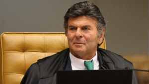 Fux rejeita pedido de prisão domiciliar humanitária para Daniel Silveira