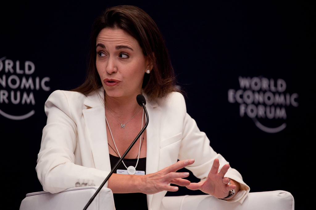 María Corina Machado recebe o Prêmio Nobel da Paz 2025 por sua luta pela democracia na Venezuela