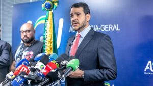 Rejeição de Messias repercute no mundo e impõe revés histórico ao governo Lula