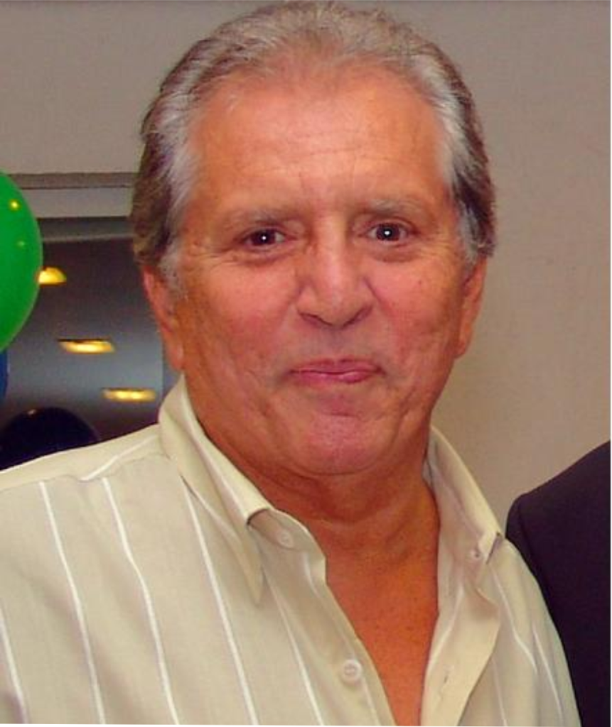 Carlos Alberto de Nóbrega é internado aos 90 anos para investigar problemas de saúde